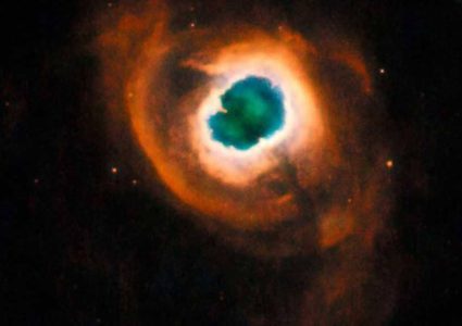 علماء يكتشفون سحابتي الغبار الغامضتين