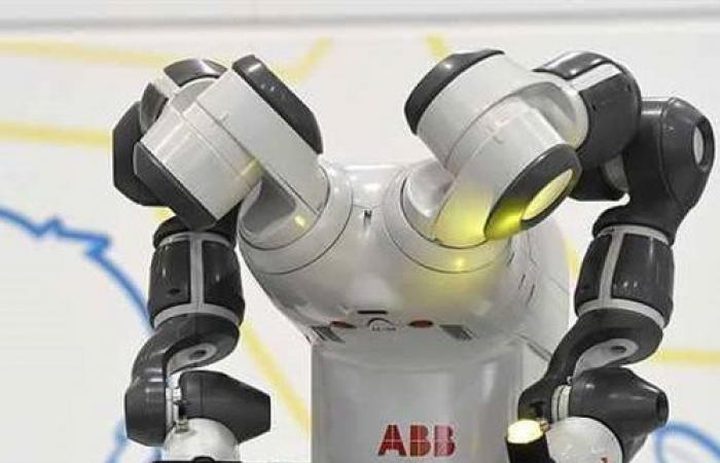 في الصين.. روبوتات تصنع روبوتات!