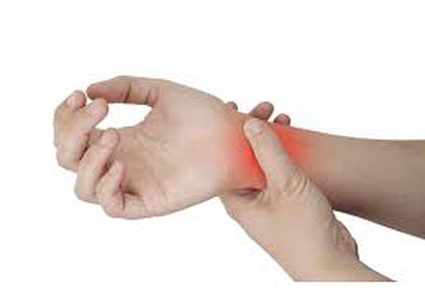 لماذا يشعر بعض الناس بألم أقل