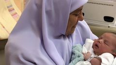 زوجة أسير مقدسي تنجب طفلاً جديداً من نطفة مهربة