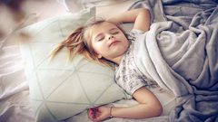 صوت الأم يتفوق على إنذار الحريق في إيقاظ الأطفال!