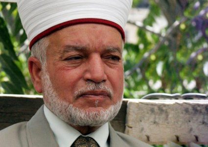 المفتي العام يحذر من تداول نسخة من القرآن الكريم