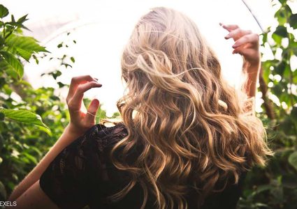 5 أطعمة "سحرية" لتعزيز نمو الشعر
