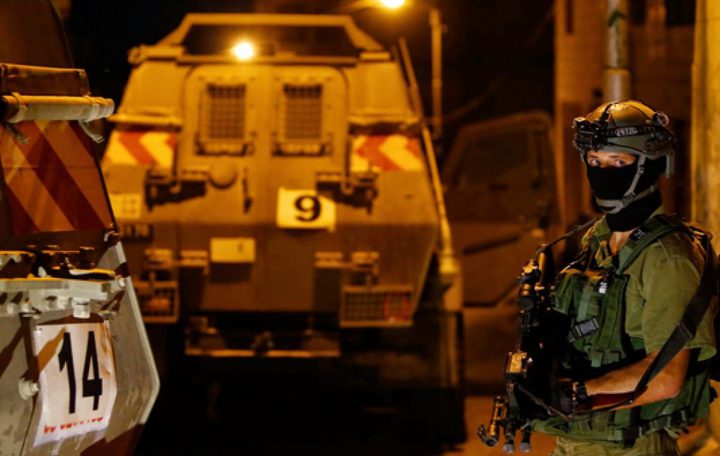 الاحتلال ينصب حواجز عسكرية على مداخل بلدة نحالين