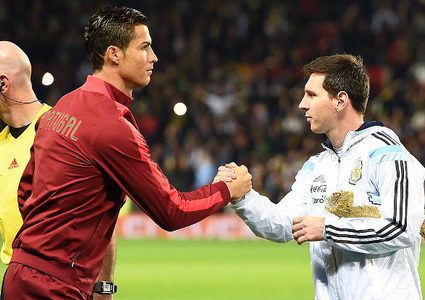 رونالدو: ميسي لن يدخل القائمة المختصرة للكرة الذهب