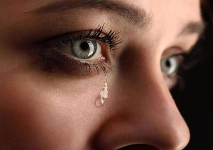البكاء عوضا عن الضحك لحياة "خالية من الإجهاد"!