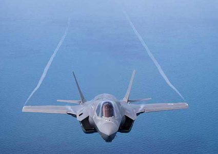 مقاتلات بريطانية تعترض "قاذفات روسية"