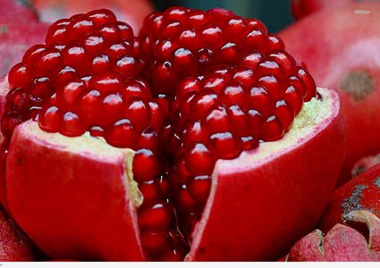 محاذير تناول الرمان