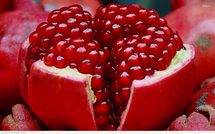 محاذير تناول الرمان