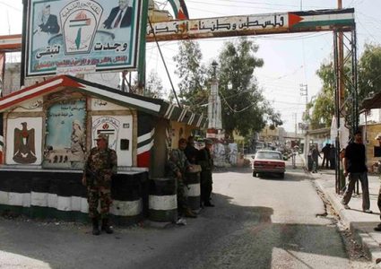 تطويق أزمة مخيم "المية مية" في لبنان