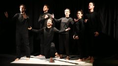 مسرحية "مروّح ع فلسطين" تفوز بجائزة أفضل عرض مسرحي