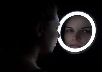 "الذاكرة السوداء" لابتزاز الناس وسرقة ذكرياتهم!