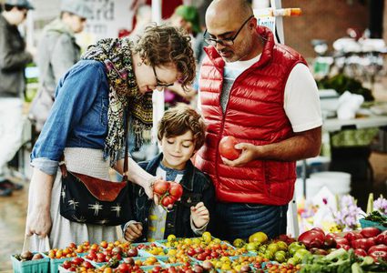 أسواق المزارعين تنشر التسمم الغذائي والبكتيريا