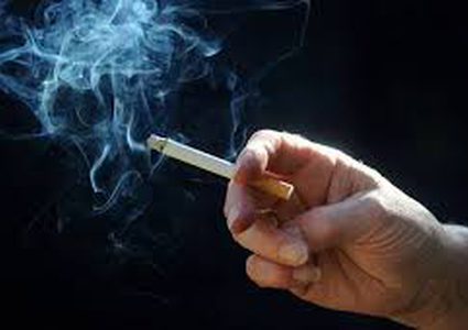 أول دولة في العالم تضع تحذيرا على "كل سيجارة"
