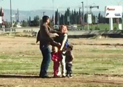 رجل يضرب زوجته أمام أطفالهما يثير سخط كبير