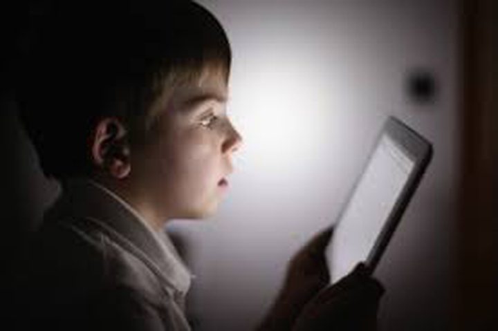 الالكترونيات سبب مشاكل الصحة العقلية لدى الأطفال