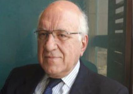 سؤالان يمنيان