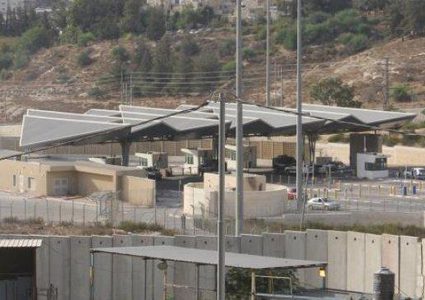 الاحتلال يطلق النار صوب مركبة فلسطينية شرق القدس