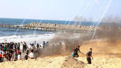 إصابات بالرصاص والاختناق شمال غرب غزة