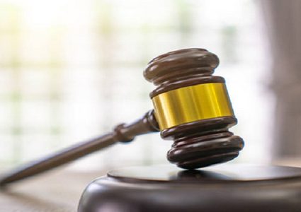 دراسة تكشف تأثير خطورة الجريمة على حكم المحلفين!