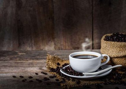 لماذا يجب شرب القهوة ساخنة؟