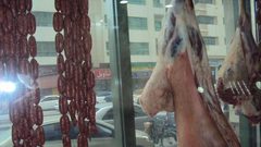 جنين: الصحة تغلق ملحمة لانعدام شروط الصحة