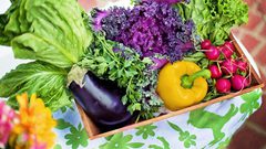 علماء يكتشفون سبب فائدة الخضراوات والأسماك للقلب