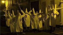 جريمة كراهية..عصابة ترابط أمام مركز إسلامي بريطاني