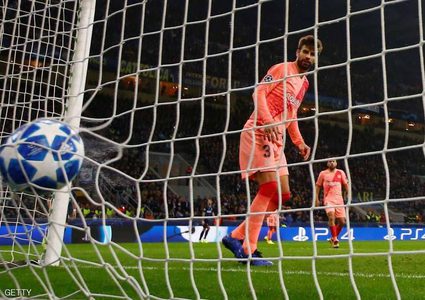 برشلونة يعود بالتعادل من أرض انتر ويبلغ دور الـ16