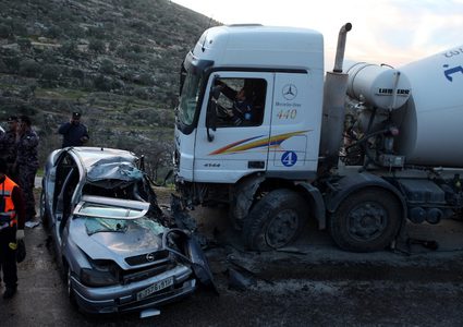 3 إصابات بحادثي سير منفصلين في الخليل