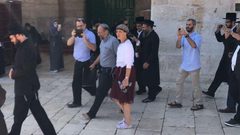 نتنياهو يسمح لعضو كنيست اقتحام الأقصى مرة كل شهر