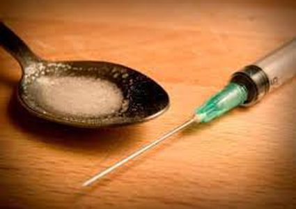 ادمان الهيرويين يدفع زوجان الى الانتحار