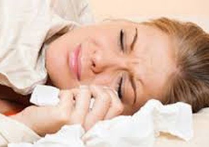 للنساء.. تعرفي الى أضرار البكاء قبل النوم