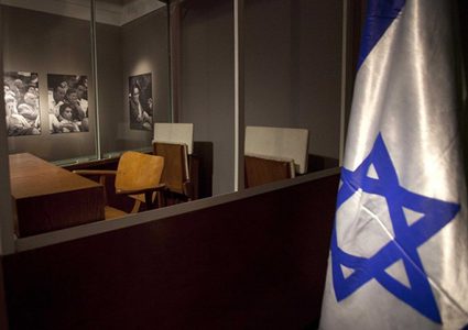 وحدة "504" الإسرائيلية لاختراق الدول العربية!