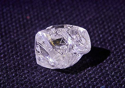 العثور على ألماسة كبيرة عمرها 350 مليون سنة