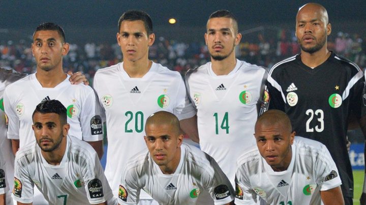 مدرب الجزائر يستبعد نجم شالكه من مباراة توجو