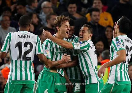 رباعية ريال بيتيس تفسد ليلة عودة ميسي على برشلونة