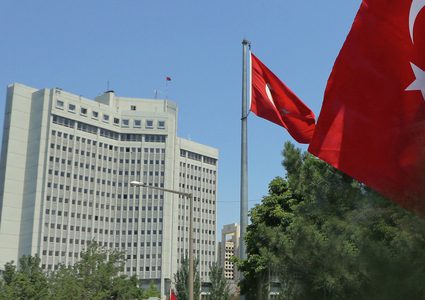 تركيا: الاستيطان يلحق الضرر بـ "حل الدولتين"