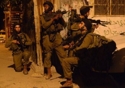 قوات الاحتلال تقتحم قلقيلية الليلة