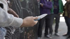 أنقذت من الموت.. تخليص رهينة من براثن مجرم (فيديو)