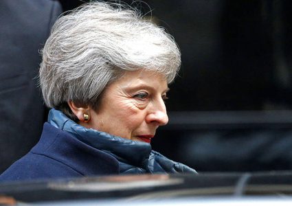 4 وزراء بريطانيين على وشك الاستقالة