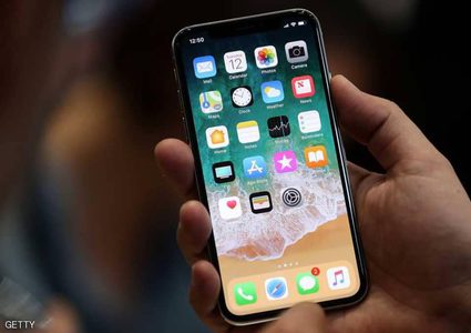 أبل تعترف بمشكلة في آيفون