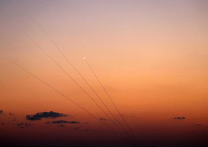 الاحتلال:حماس تقود غزة إلى دمار وستشعر بالرد قريبا