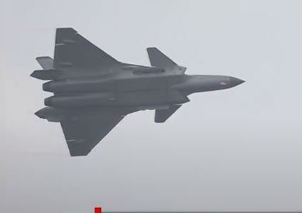 الصين تستعرض لأوّل مرّة مقاتلات الشبح الجديدة