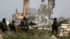 الاحتلال يهدم غرفة زراعية جنوب نابلس