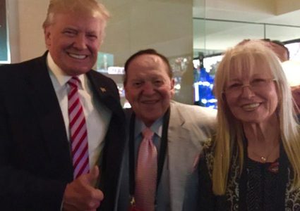 ترامب يمنح "وسام الحرية" لزوجة أديلسون