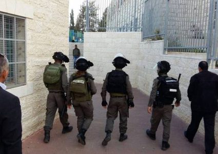 الاحتلال يعرقل دخول طلاب ومعلمي مدرسة قرطبة