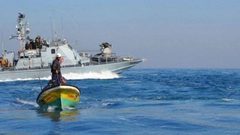 الاحتلال يقلص مساحة الصيد شمال قطاع غزة