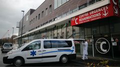 العنف المدرسي.. تلميذ يحاول خنق أستاذه في باريس