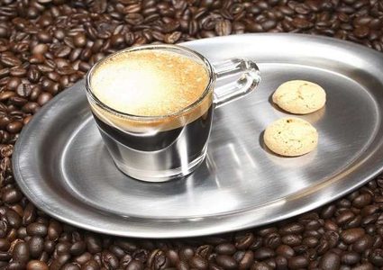 فنجان من القهوة يوميا يطيل العمر 9 دقائق